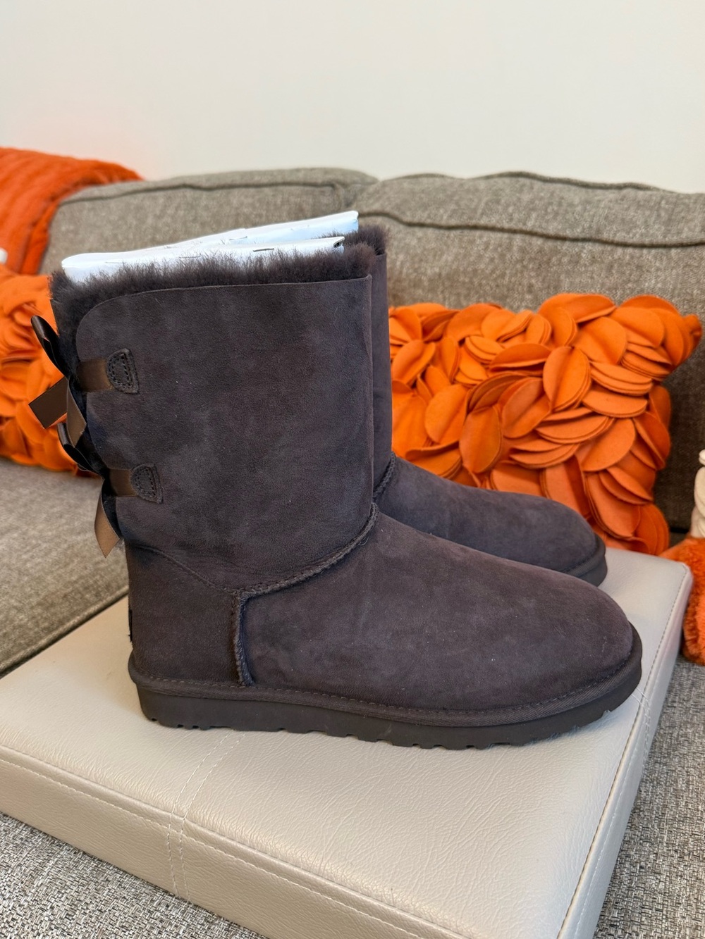New in the Box UGG Bailey Bow Chocolate Brown Suede Boots 1002954 - Picture 2 of 11